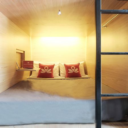 Juanda Airport Hostel Gedangan Bagian luar foto