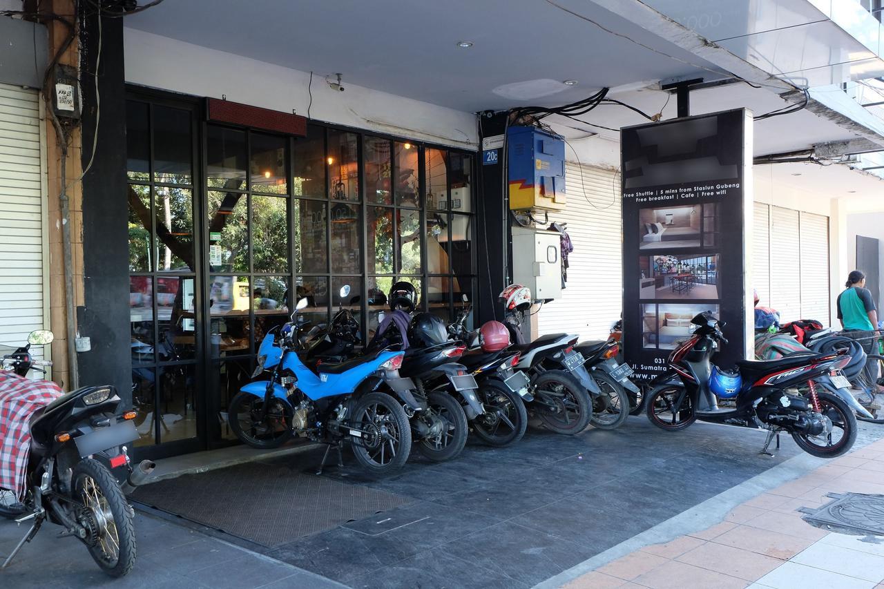 Juanda Airport Hostel Gedangan Bagian luar foto